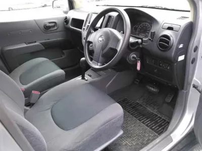 Nissan AD