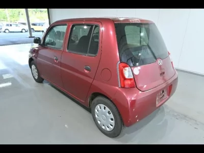 Daihatsu Esse