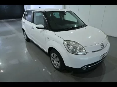 Mazda VERISA