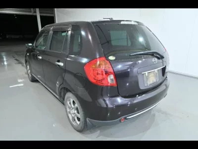Mazda VERISA