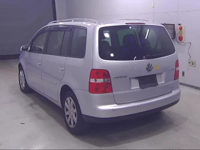 Volkswagen GOLF TOURAN