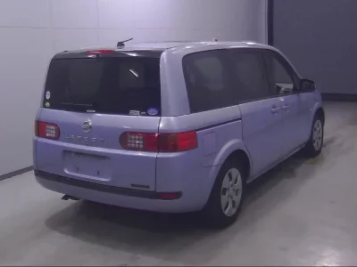 Nissan LAFESTA