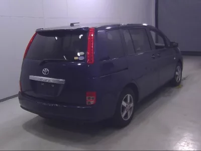 Toyota ISIS