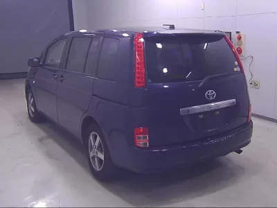 Toyota ISIS