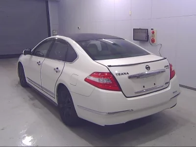 Nissan TEANA