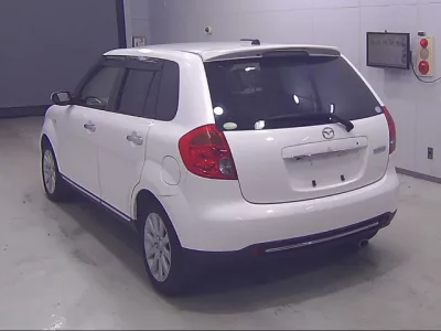 Mazda VERISA