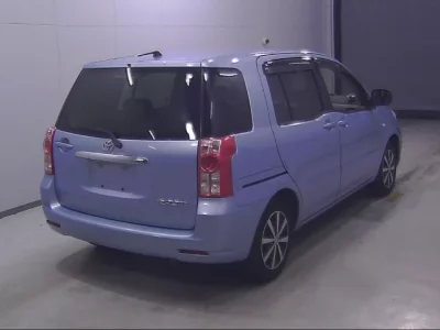 Toyota RAUM