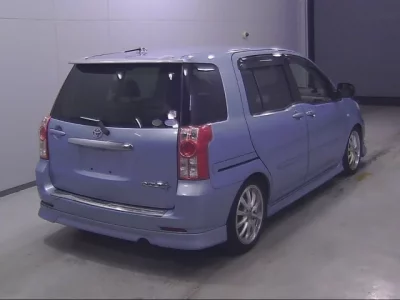 Toyota RAUM