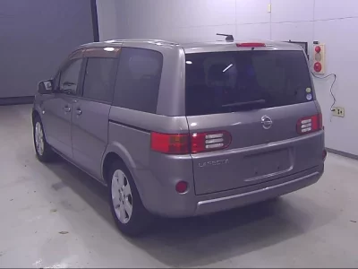 Nissan LAFESTA