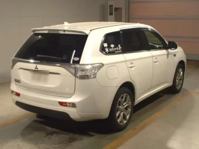 Mitsubishi OUTLANDER PHEV