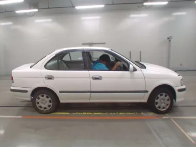 Nissan SUNNY