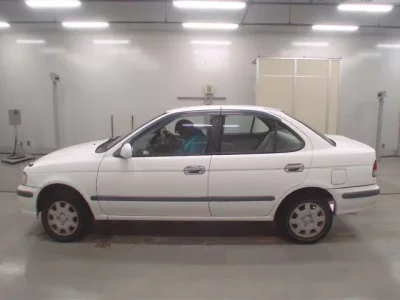 Nissan SUNNY
