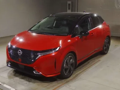 Nissan AURA