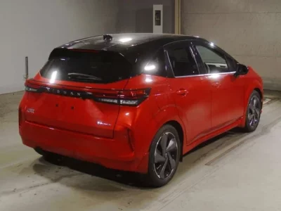 Nissan AURA