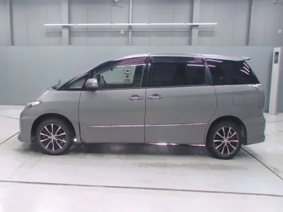 Toyota ESTIMA HYBRID