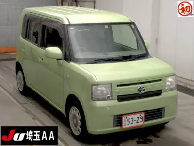 Toyota PIXIS SPACE