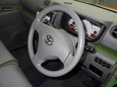 Toyota PIXIS SPACE