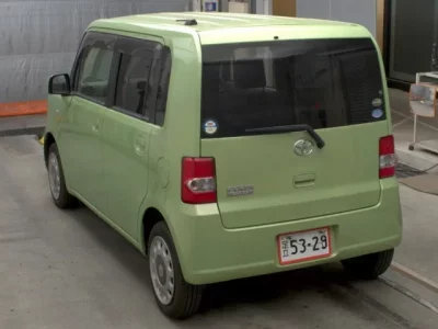 Toyota PIXIS SPACE