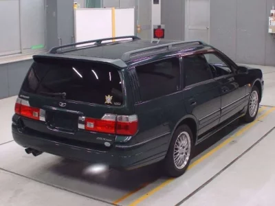 Nissan STAGEA