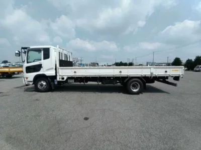 Nissan CONDOR