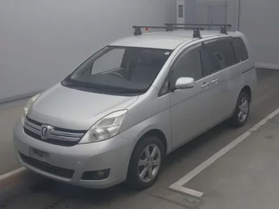 Toyota ISIS