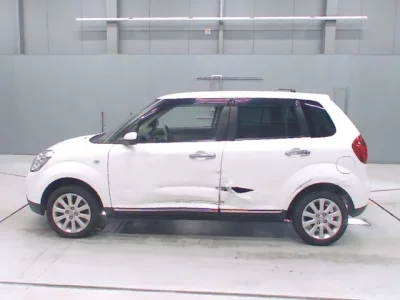 Mazda VERISA