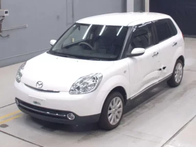 Mazda VERISA