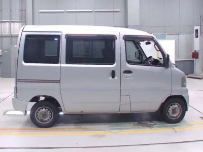 Nissan CLIPPER VAN