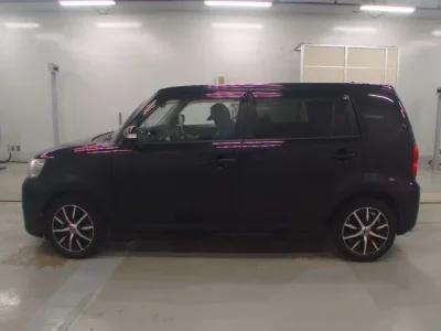 Toyota COROLLA RUMION