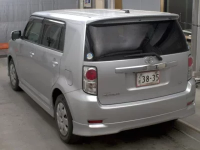 Toyota COROLLA RUMION