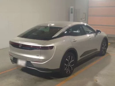 Toyota CROWN CROSSOVER