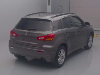 Mitsubishi RVR