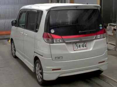Mitsubishi DELICA D2