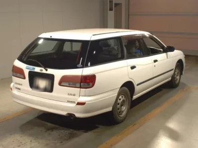 Nissan EXPERT