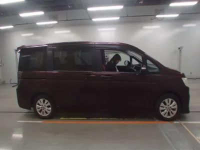 Honda STEP WAGON