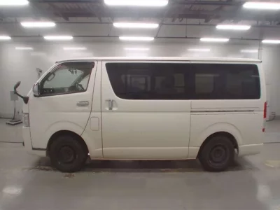 Toyota REGIUS ACE VAN