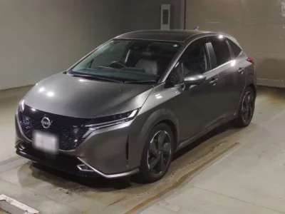 Nissan AURA