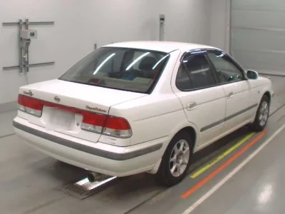 Nissan SUNNY
