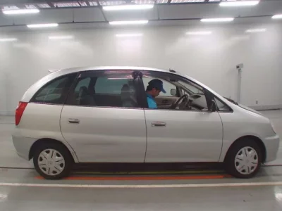 Toyota NADIA