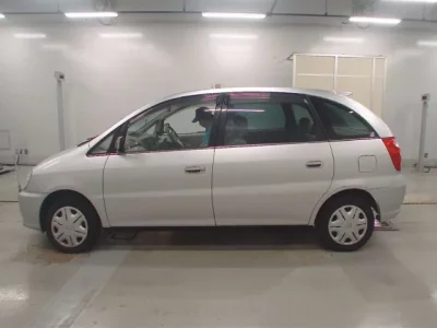 Toyota NADIA
