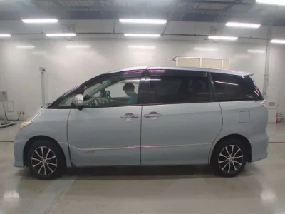 Toyota ESTIMA HYBRID