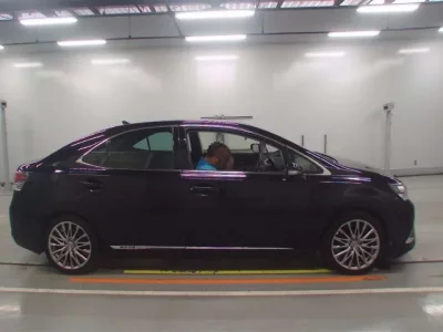 Lexus HS