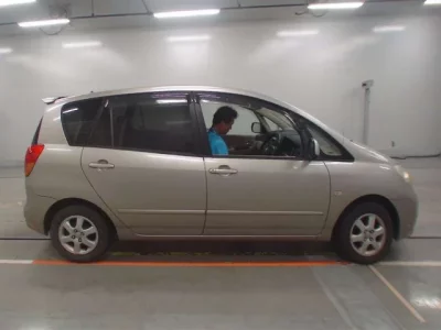 Toyota COROLLA SPACIO