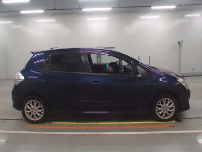 Toyota BLADE