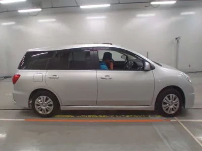 Nissan WINGROAD