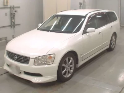 Nissan STAGEA
