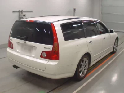 Nissan STAGEA