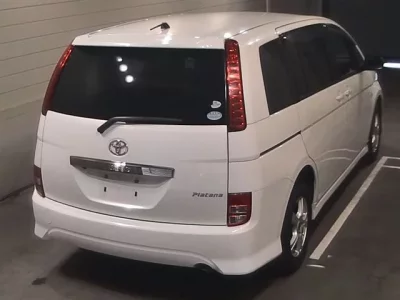 Toyota ISIS