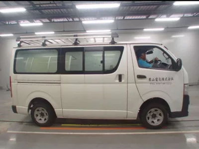 Toyota REGIUS ACE VAN