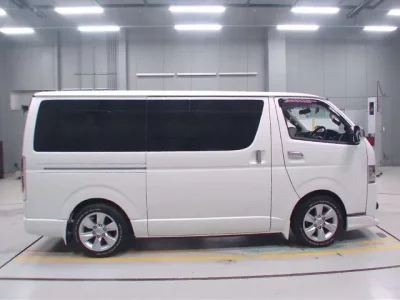 Toyota REGIUS ACE VAN